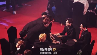 170222 GAON CHART AWARDS D.O. @  가온차트 시상식에서 만난 배우 채서진씨와 경수~ (+ 멤버들의 경수 놀리기ㅋㅋㅋ)