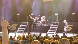 Skillet - Monster (LIVE)