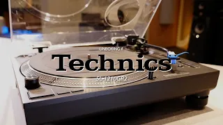 Unboxing a Technics SL-1210GR2 Turntable