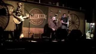 Arthur Moore Trio - "Louisiana Blues" (Muddy Waters cover)