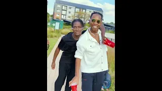 Ntate_Stunna_&_Nthabi_Sings_ft_Emtee_Lizwi_Wokuqala-Chelete (Visualizer Official )