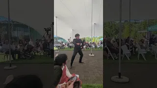 Son Performs Haka for Mom Obtaining Bachelor's Degree