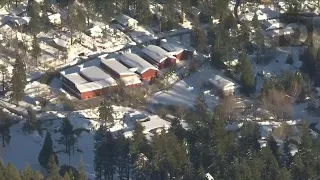 Sky5 video of snowed-in Crestline, California