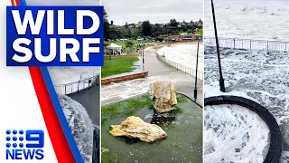 Warning issued as dangerous surf batters Bondi Beach promenade | 9 News Australia