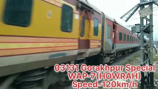 03131 Gorakhpur Special crossing at full speed 🔥🔥 // Sunday special 😎//watch till end 😨
