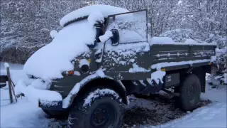 Unimog 416 Cold Start, and some snow driving.