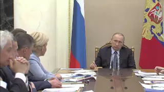 27 мая Владимир Путин провёл совещание с членами Правительства.