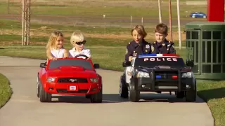 Power Wheels Race Police Charger vs Mustang