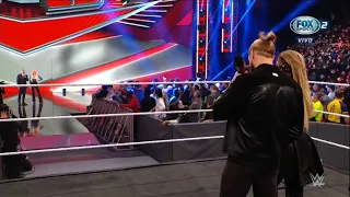 The Miz & Maryse confrontan a Edge & Beth Phoenix - WWE Raw 10/01/2022 (En Español)