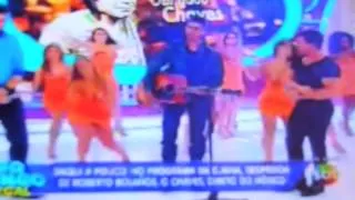 Leo nascimento canta para sua esposa