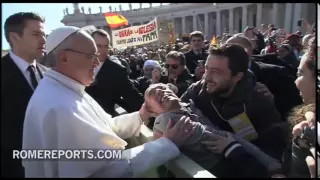 Pope descends Popemobile to bless disabled man before Inaugural Mass