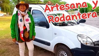 A los 72 años, ella viaja en su kangoo vendiendo sus artesanias y contagiando su energía @mabel