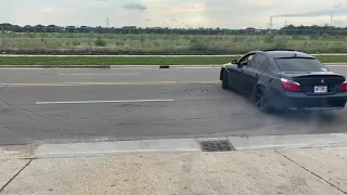 06 Bmw 545i Doing Donuts