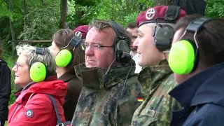 Hammelburg - Einsatz Leichter Kräfte der Gebirgsjäger bei Erstürmung von Gebäuden - Dynamic Display