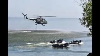 Водолази-розвідники - резервісти ОР-І підкорили море, небо та сушу