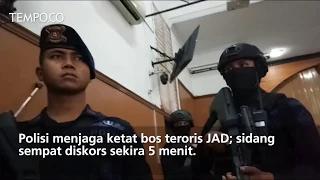 Dentuman saat Sidang Bos Teroris Aman Abdurrahman