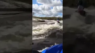 Смешное видео как парень упал с гидроцикла | Funny video guy fell off jet ski | 010s