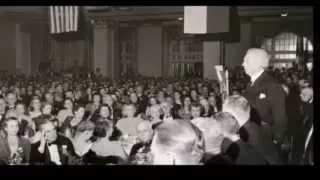 Frank Lloyd Wright accepts 1949 AIA Gold Medal