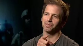 Zack Snyder: why DCEU should keep their own path