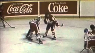 1976 Canada Cup . Final, 1 game , Canada-CSSR (4)