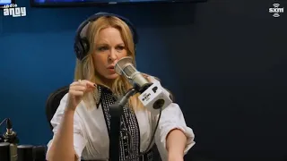 Kylie Minogue sings “Padam Padam” to Andy Cohen, impersonates a computer voice on interview with SXM