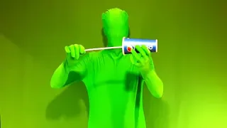 Зеленый хромакей костюм — как за 2 секунды пропадают объект из видео