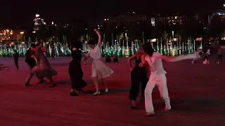 Аргентинские танцы  около третьяковки