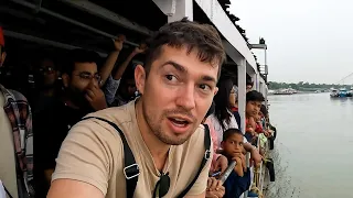 $0.10 Ferry Across Sacred Kolkata River  🇮🇳