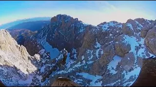 Volo 360 in montagna a bordo di un'aquila reale