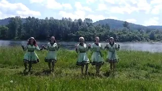 Шорский танец "Пайрам", исполняет детский ансамбль песни и танца шорской культуры "Чалын"