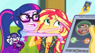 My Little Pony: Equestria Girls | The Valentine's Day Text (Text Support) | MLP EG Shorts