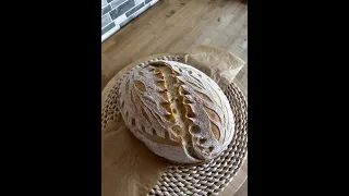 Scoring Sourdough