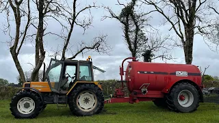 Renault 106.54 2000 gallon tanker