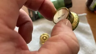 How to age (or relic) Gibson style gold guitar knobs