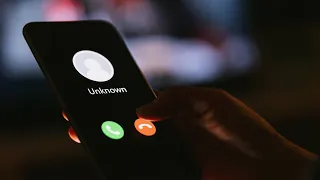 Come scoprire DI CHI è un NUMERO di telefono