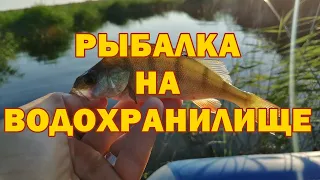 Ловля на МОРМЫШИНГ и ДЖИГ. Рыбалка на спиннинг с лодки