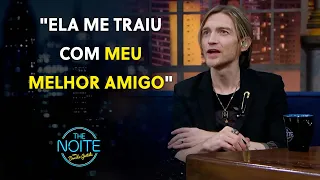 Vocalista da banda The Calling revela que já transformou um chifre em música | The Noite (06/05/24)