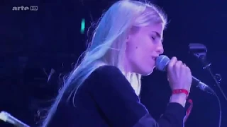 London Grammar - Metal & Dust (Live We Love Green Festival Paris 06-01-2014)