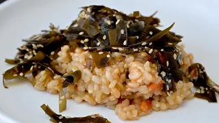 Kombu seaweed for lowering cholesterol, replenishing iodine deficiency and obesity