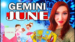 GEMINI YOU WILL BE MIND BLOWN BY YOUR AMAZING READING THIS MONTH! OMG! WHAAAAT!