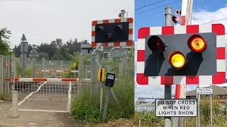 Manor Way Level Crossing, London