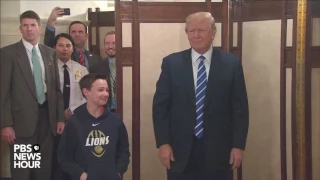 President Trump surprises visitors on first day of resumed White House public tours