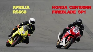 Honda CBR1000RR Fireblade SP1 chased by Aprilia RS660 at Valencia Circuit Ricardo Tormo