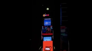 Times Square Ball Drop New Year 2017 - Last 4 min Countdown