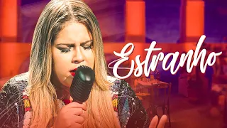 Marília Mendonça - Estranho (Letra/Lyrics) | Super Letra