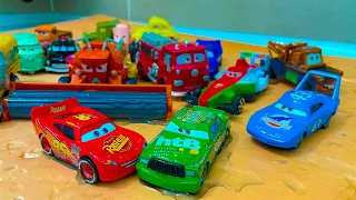 Looking For Lightning McQueen: Chick Hicks, Cruz Ramirez, Jackson Storm cars toy