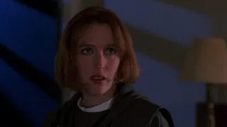 Scully & Mulder & Bounty Hunter fight scene (2x17)