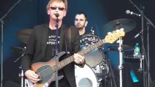 Richard Page (ft. Ringo) - Broken Wings [HD] Live 9 7 2011 Bospop Festival Weert The Netherlands