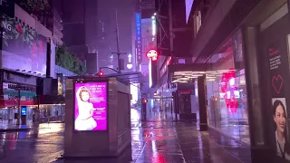 ⁴ᴷ⁶⁰ Heavy Rain at Night in New York City | RAIN WALK IN NYC at 2 A.M.