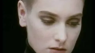 Sinead O'Connor "cries" Nothing Compares to You (sub ita)